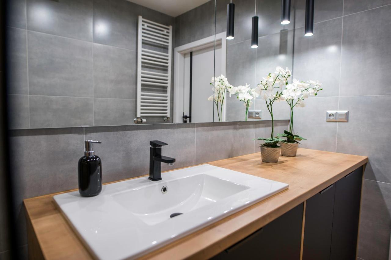 Nowoczesny Apartament Na Warmii I Mazurach Z Garazem Biskupiec  Exteriér fotografie
